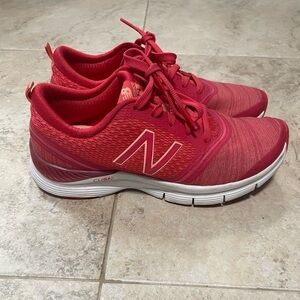 New Balance Women's 711 Mesh Cross-Training Shoe. Size 6